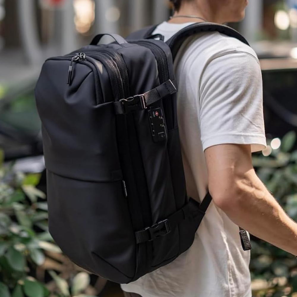 NomadLock — 25 à 50L – Sac à Dos Étanche & Extensible à Compression